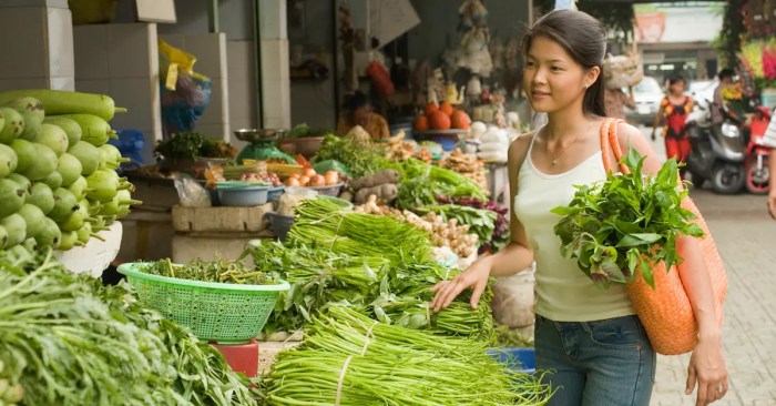 Market farmers ct saturdays open street stamford local roundup where find customers spring shop veggies fruits